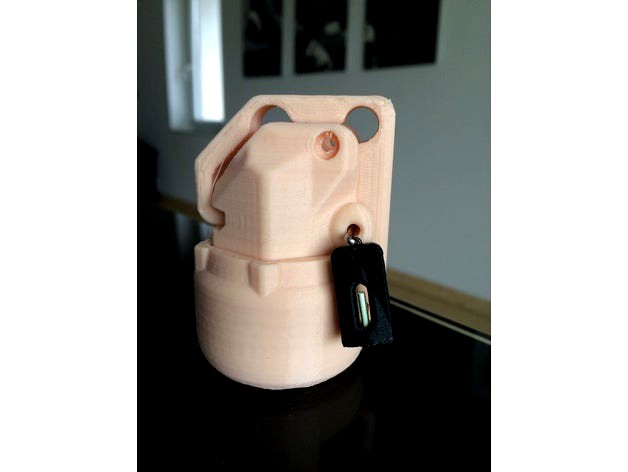 TRITIUM ZIP PULL by mussy