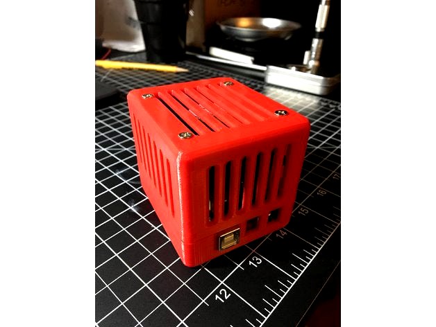 arduino uno + motoshield + fan enclosure by efregalado