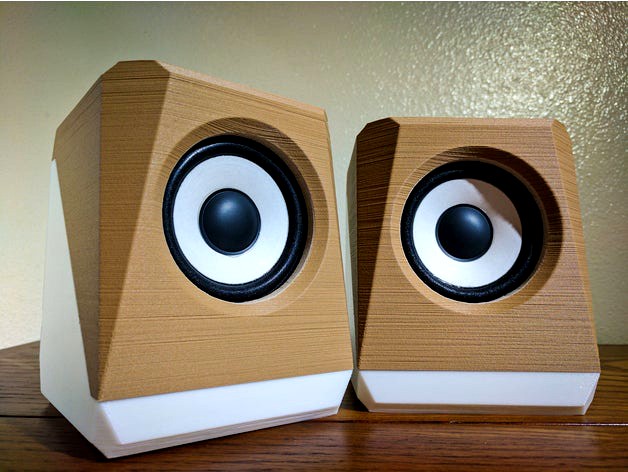 Angular Speaker Box by loidolt