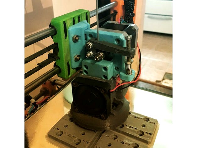 Direct Drive Extruder MK8 by squareoctopus