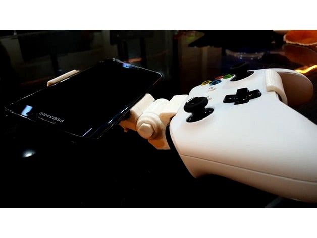 XBOX One bluetooth controller game clip/mount by zingo82
