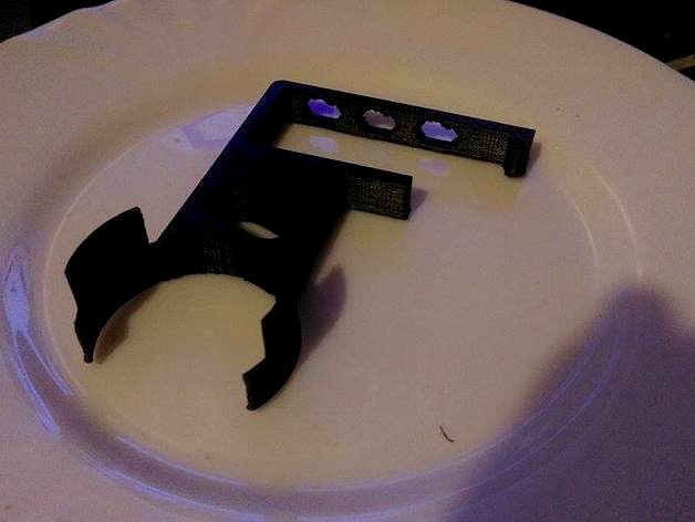 breast pump holder by dioxik