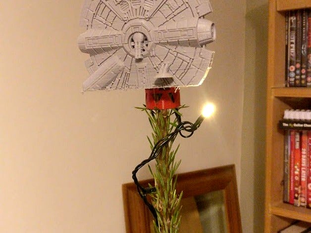 Millenium Falcon Tree top hook by ByteSlinger
