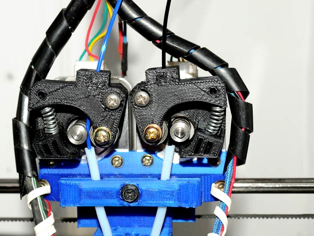 624ZZ bearing Arms for 3FPD-Replicator 2X - Extruder Upgrade  by tibuck