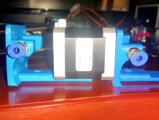 Top Mount 2020 Extruder Mount by SummersideGuy