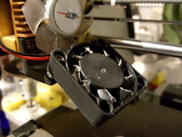 Prusa i3 MK8 Fan Mount  by Draman