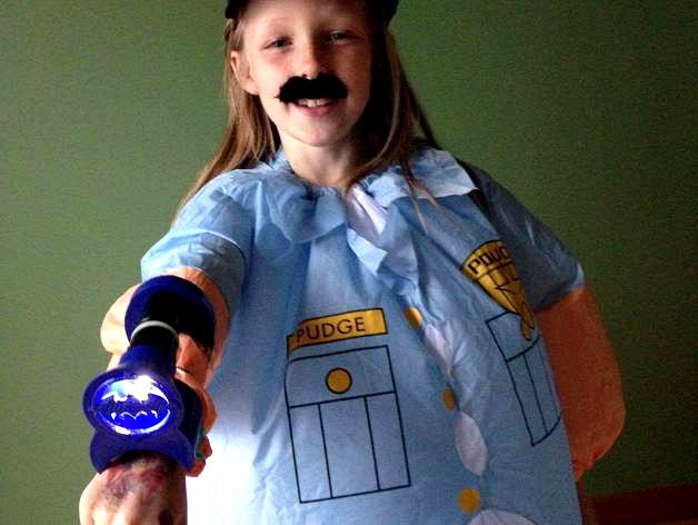 Kid's Stay Safe Flashlight/ Costume Prop by naothan
