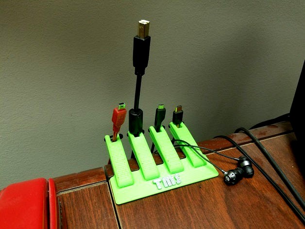 Desktop Mounted Cable Holder by MTRE_Hornet