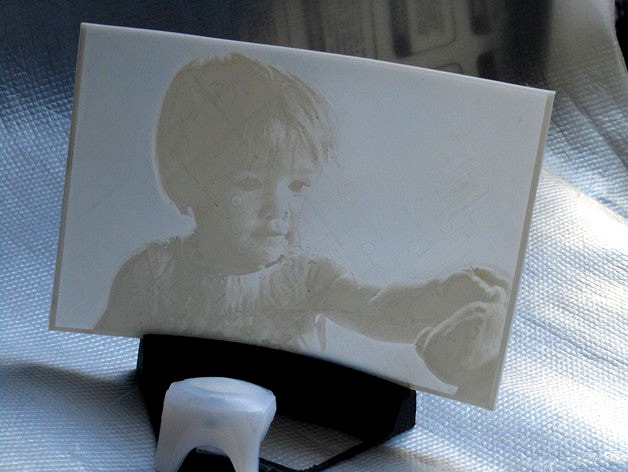 Lithophane support with bike light by toliajo