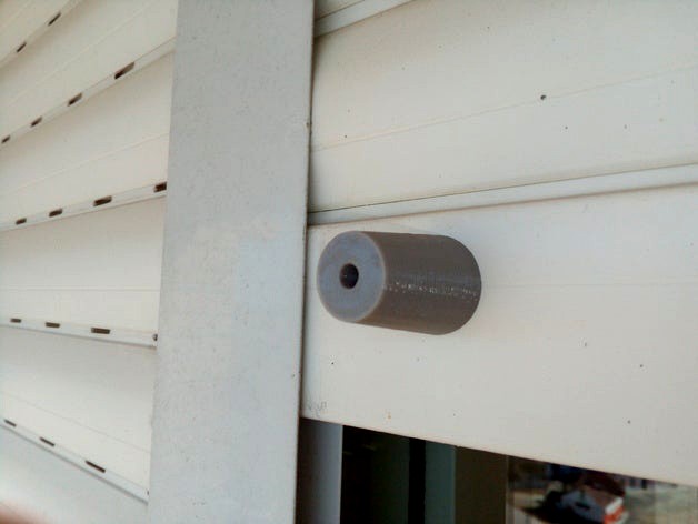 Blinder stopper by Sebizarro