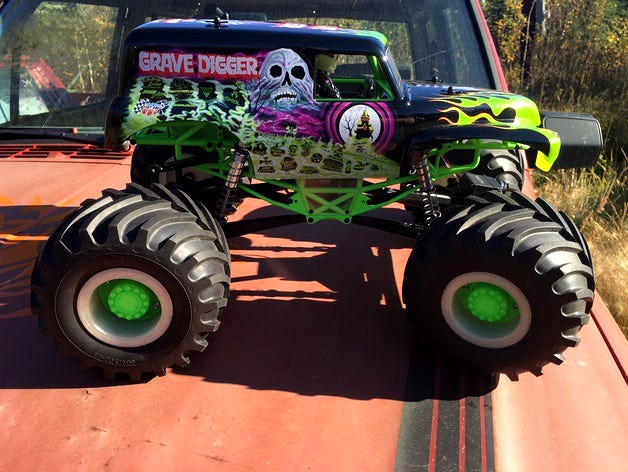 Axial grave digger clodbuster  beadlocks rims by derrick84