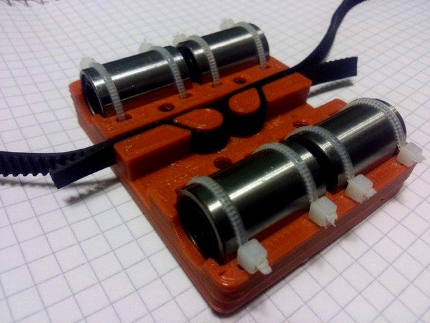 i3 X-carriage for LM8UU with 45mm rod center-to-center by axelsp