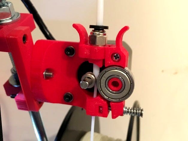 MK8 Bowden extruder with pivot and quick release idler   by mokash770