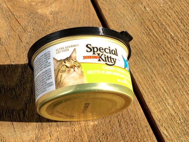 Cat Food Snug Lid with Release Tab by GMoi