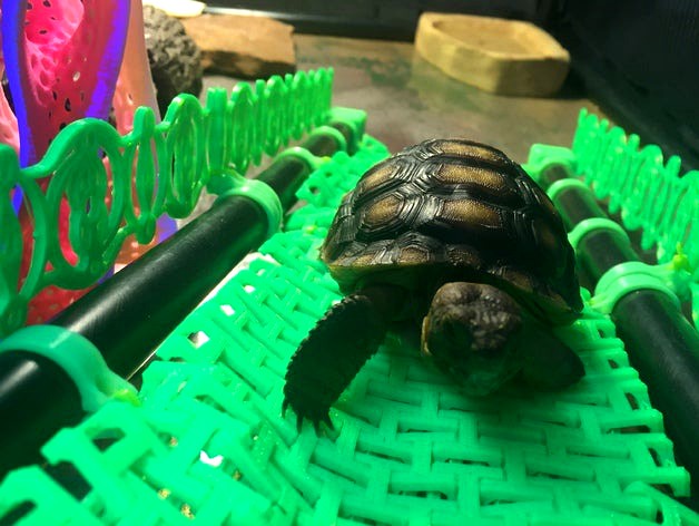Jazzy modular small pet enclosure by supinemonkey