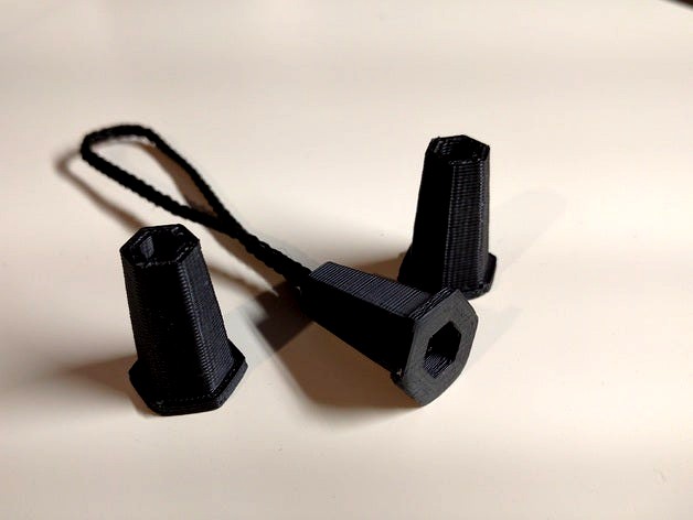 Zipper Pull by lloo
