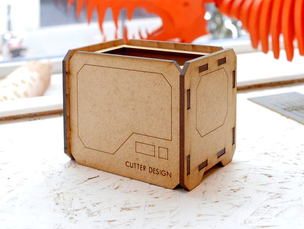 Makerbot - Lasercut 3D Printer Miniature by FLOWALISTIK