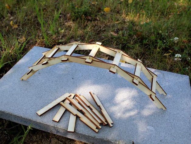 Leonardo da Vinci inspired self supporting bridge  by ripper
