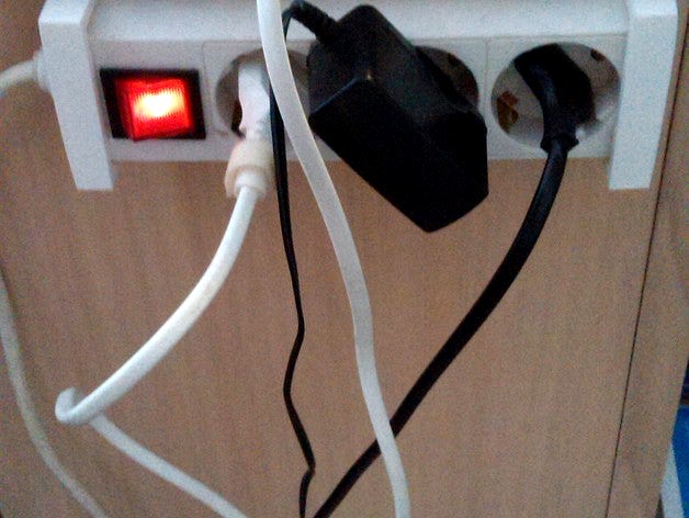 Power strip clamp by vonPongrac