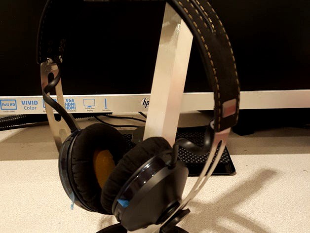An Elegant Headphone Stand by Kashyap