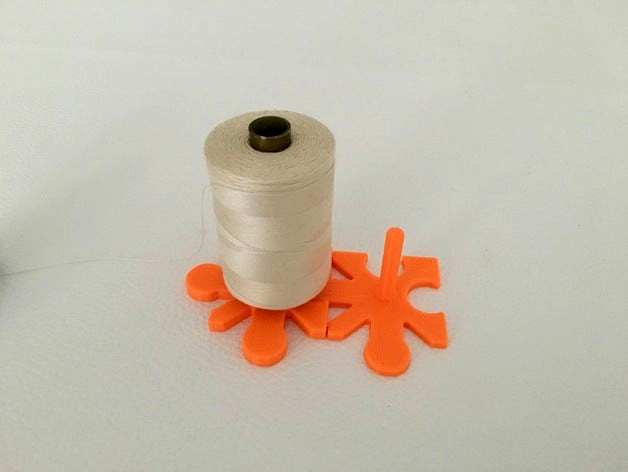 Spool holder for sewing thread by Andicot