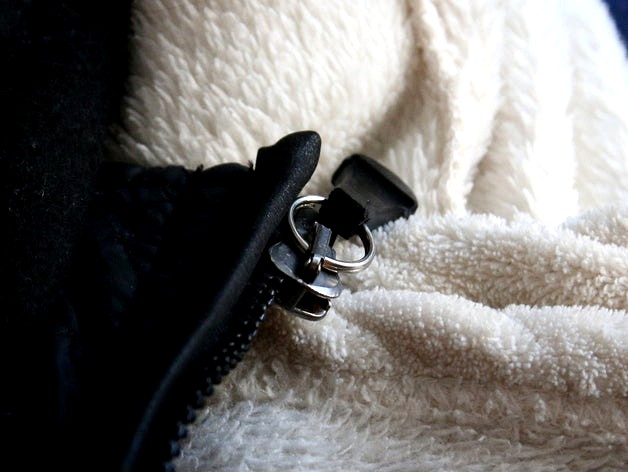 Zipper handle by tfager