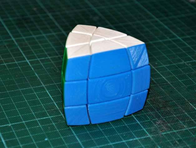 Pentahedron - triangular prism twisty puzzle by grafalex