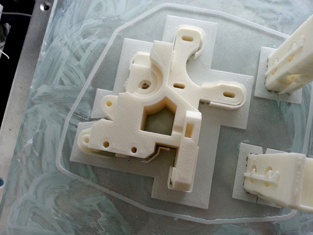 Wade Extruder for Prusa I3 Rework prepared for printing avoiding warping and curling by Imprimildo