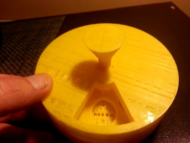 Knob for Phases of Moon in a Box by mfritz