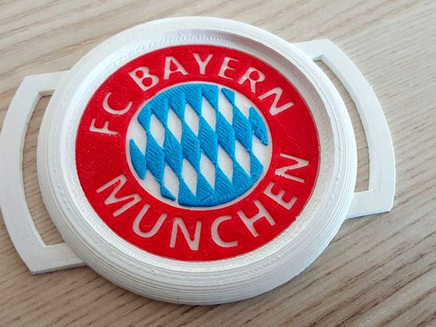 Lens Cap Holder (67mm Lens) with FC Bayern Sign by NinjaQ