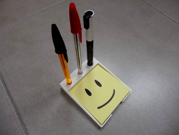 Post-it Note Holder  by Lawrent34