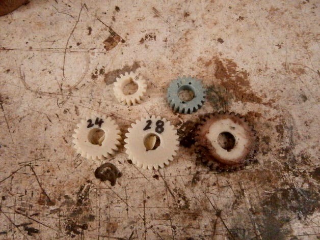 SOUTH BEND LATHE MODEL 9C ( 1937-1940 ) CHANGE GEARS  PART 1 by timbologist