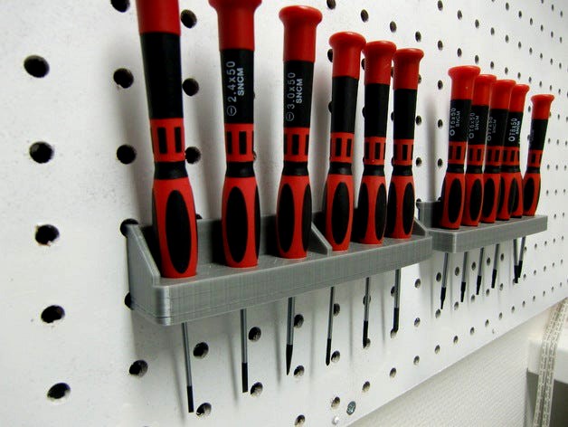 Peg board holder for 6 screwdrivers by jww