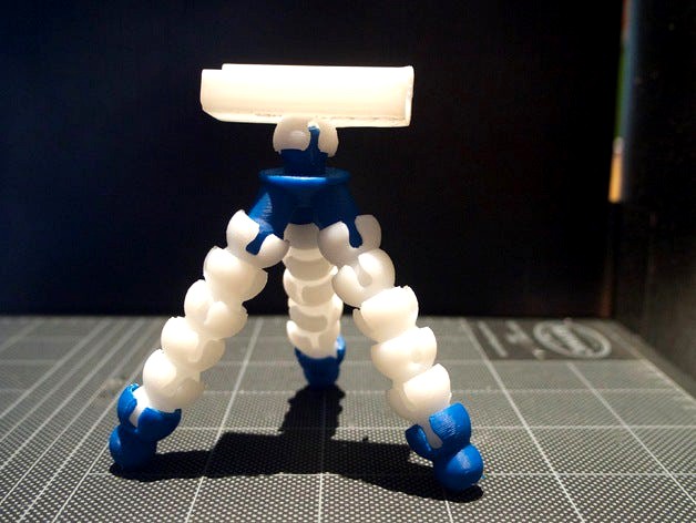 Tiny Tripod by petejohnson