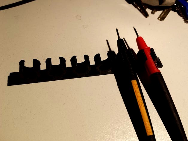 Multimeter / Oscilloscope probe Holder by calatrabamix