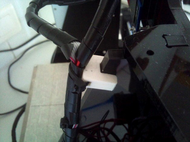 Clamp for cable by Ceax