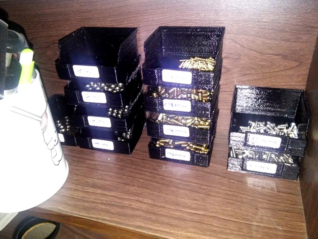 Stackable Screw Box Remix by knoxxr