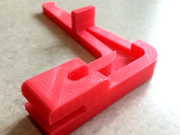 spool holder for DreamMaker DF Robots by ameliechucky