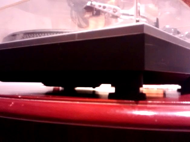 Custom made feet for a Toshiba SR-F335 turntable by luisfcorreia