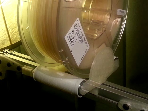 Universal spool holder v2 (parametric, beam clip) by shellixyz