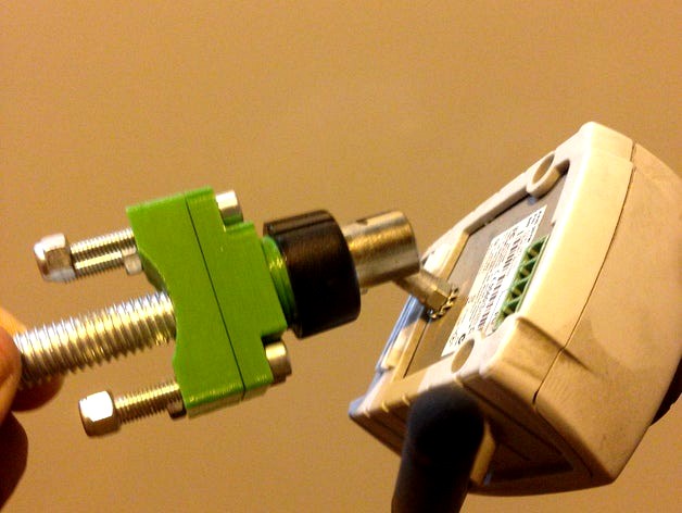 Surveillance camera Axis 207 support by mpires