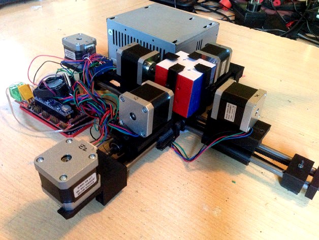 Robot Cube Solver made by "Jaime Ferrís" by jaime525