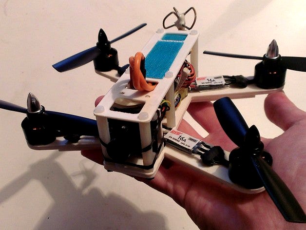 Johnybee180 FPV Quadcopter by janmittner