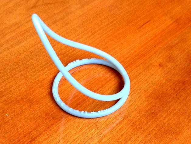 Self-Intersecting Curve by dennedesigns