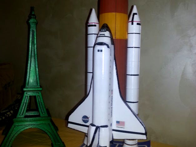 Shuttle pad for Space Shuttle on launch pad by f3rdys