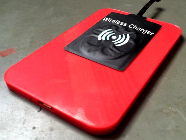 Qi DIY Wireless Charger case by arekm