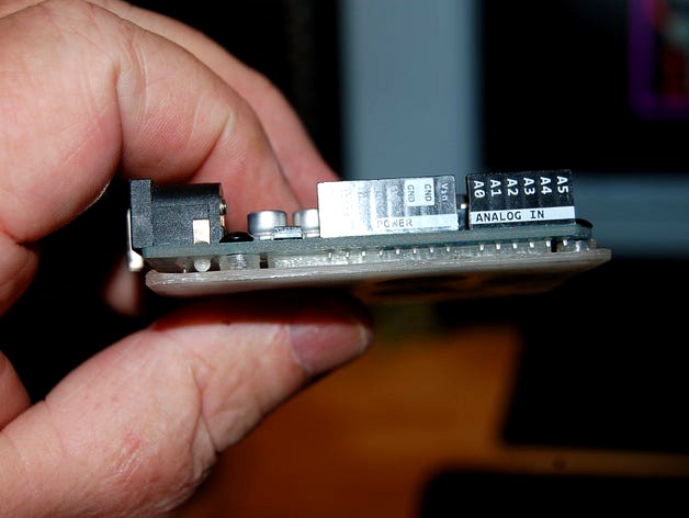 Arduino Uno R3 Baseplate by jwet