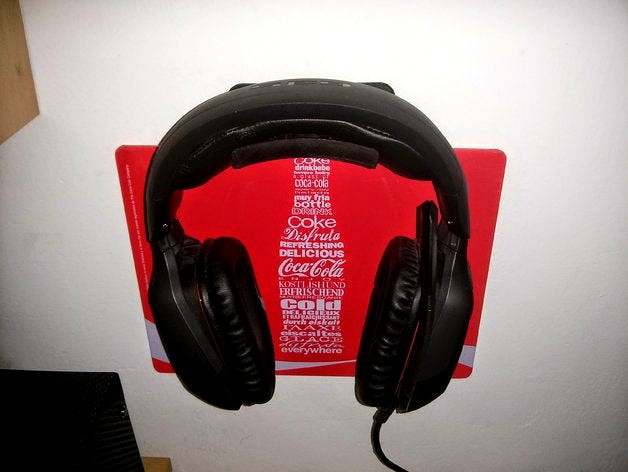 Headphone Wall Mount by Sdsyc