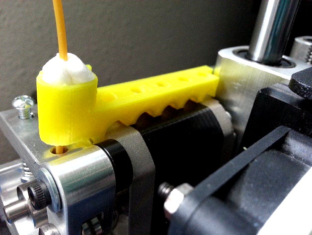 Printrbot Clip-On Filament Guide and Cleaner by Simonwlchan