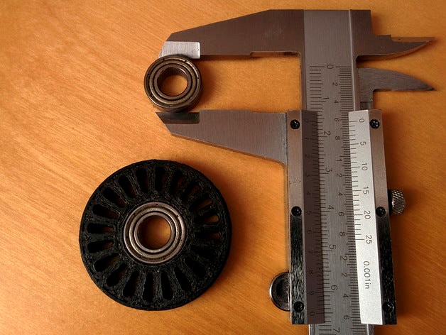 Spool holder for 16mm bearing by Yurik